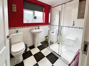 WINDSOR COURT- click for photo gallery